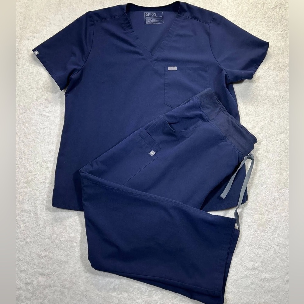 FIGS NAVY BLUE SCRUB SET